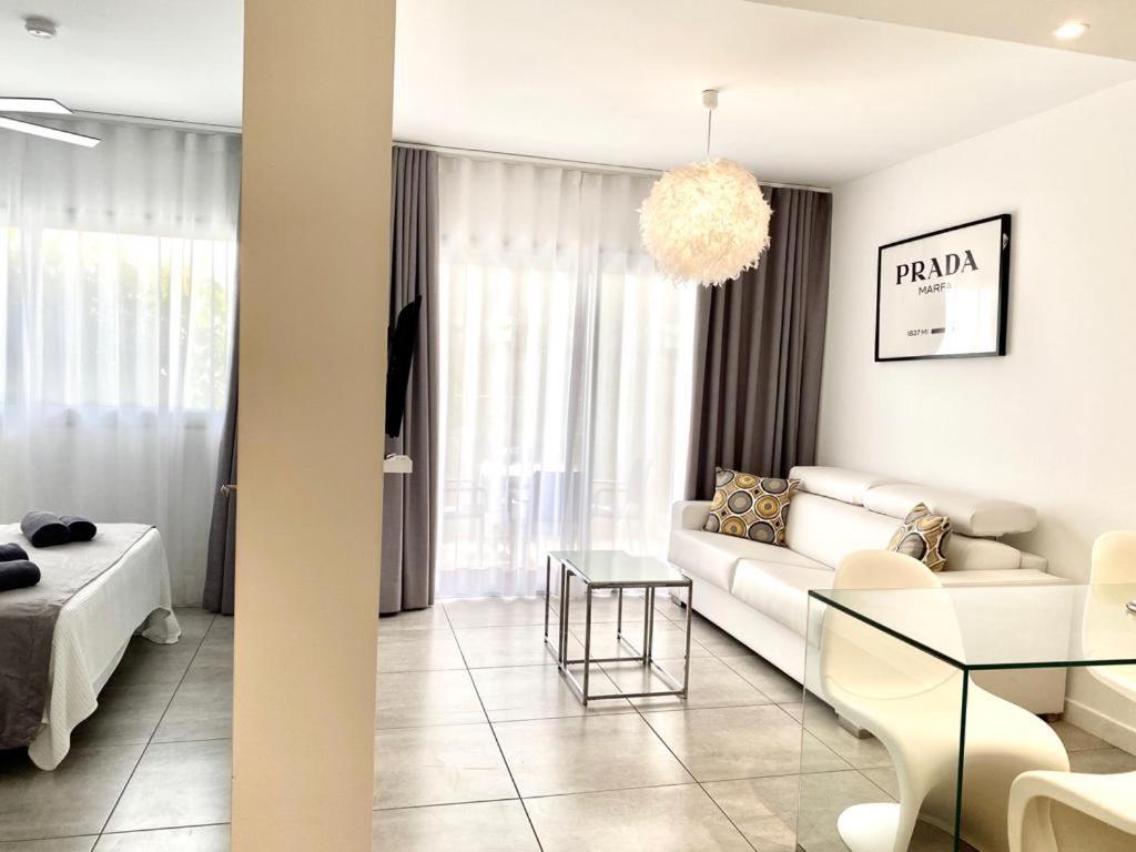 קורלחו Casa Perla - Cozy Apartment Pool Side מראה חיצוני תמונה