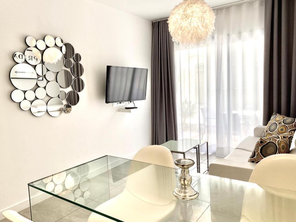 קורלחו Casa Perla - Cozy Apartment Pool Side מראה חיצוני תמונה